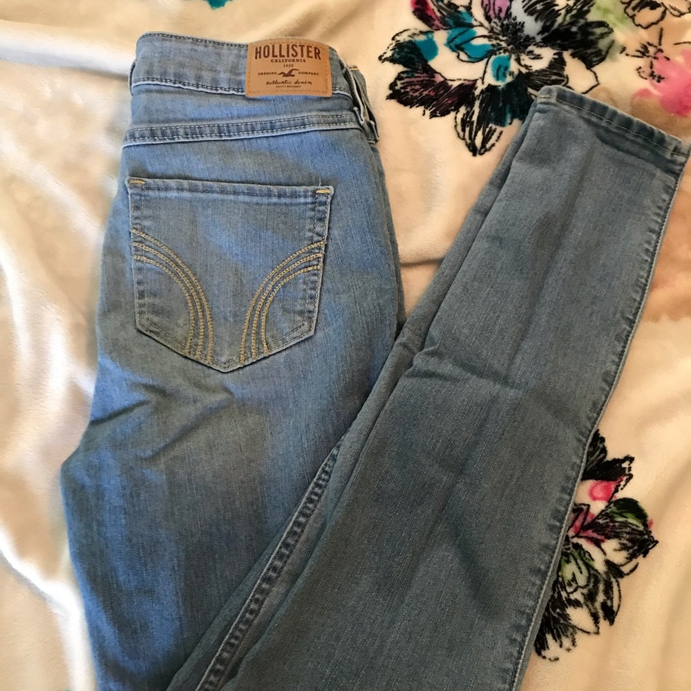 Hollister jeans